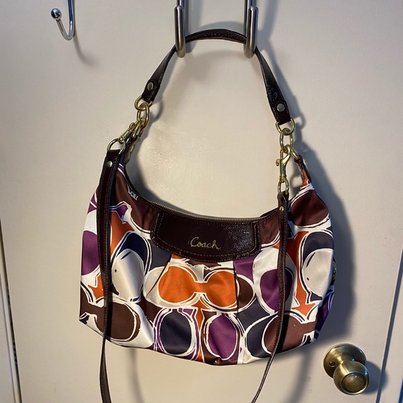 Coach Ashley Scarf print hobo bag - Picture 2 of 8